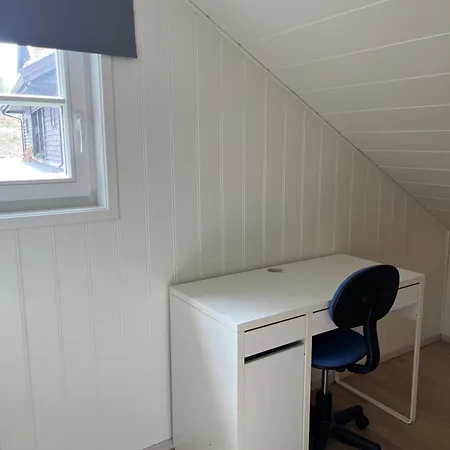 Fjellro Pa Bortelid - Naer Turstier Og Badevann